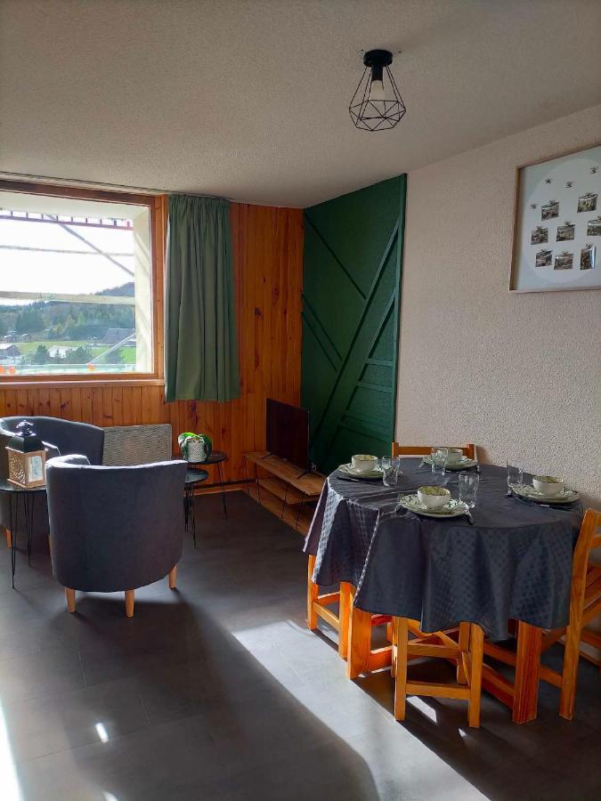 Appartement Situe En Plein Centre A Deux Pas Des Pistes. 贝斯和圣阿纳斯泰斯 外观 照片